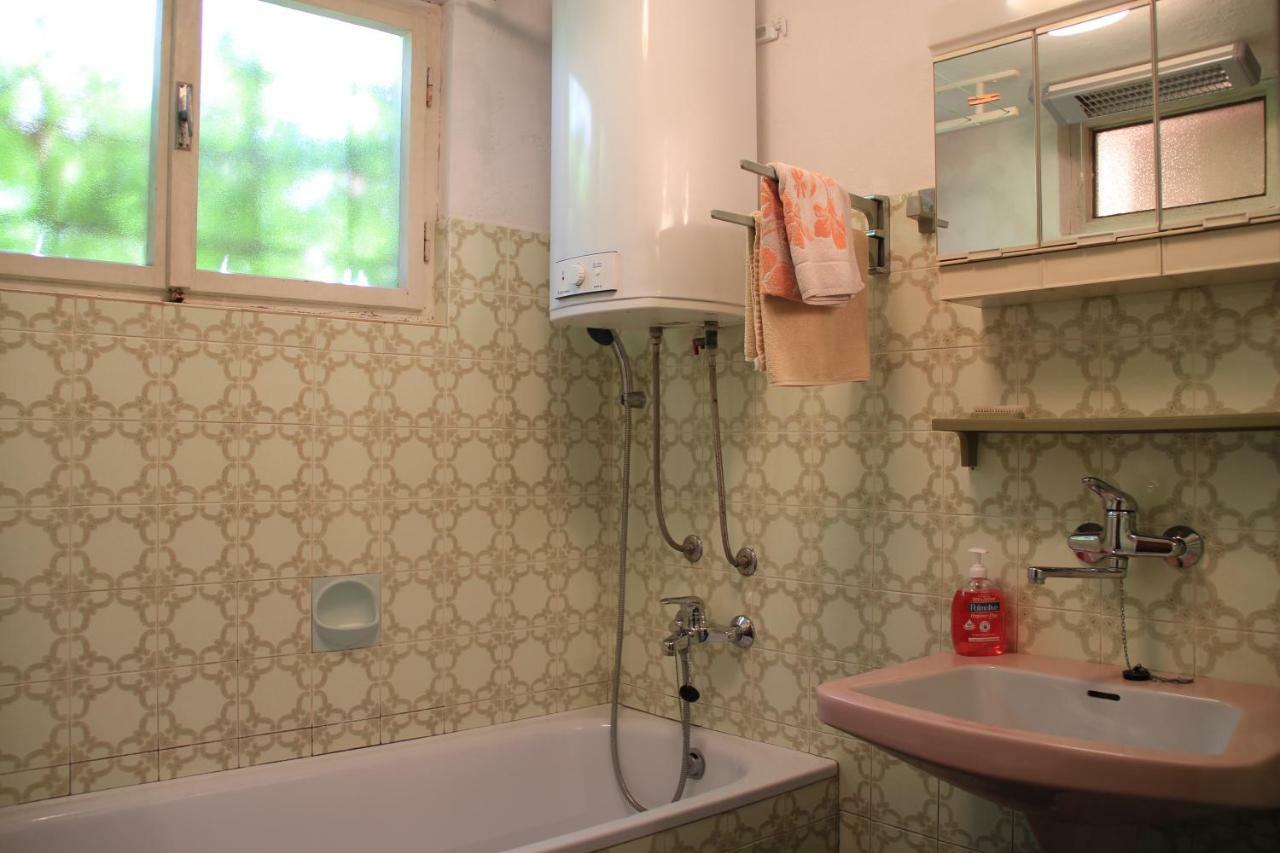 Apartmani Rasan Malinska Exterior photo