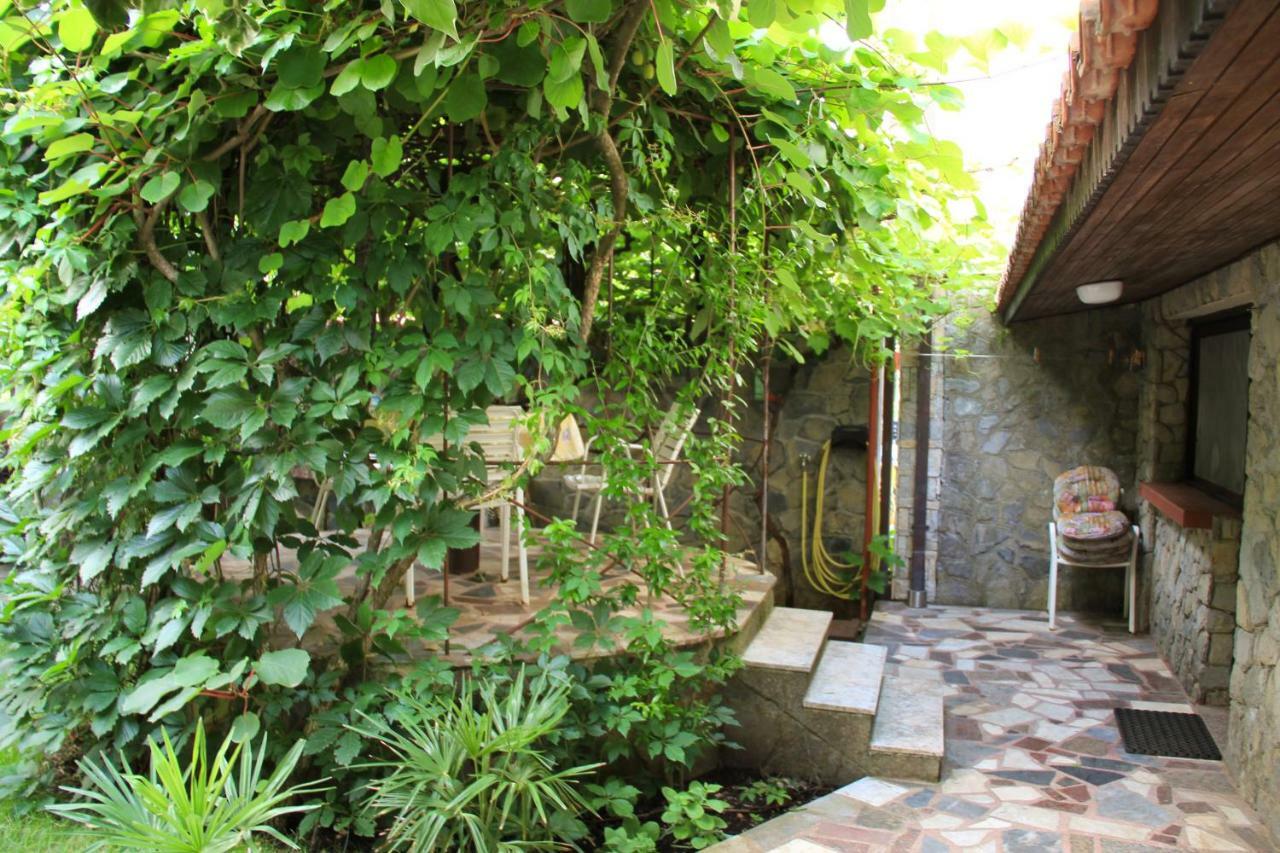 Apartmani Rasan Malinska Exterior photo
